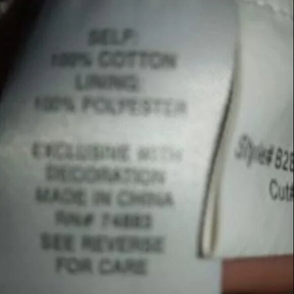 |ROZ & ALI| Crocheted Top Size Small - Picture 5 of 5